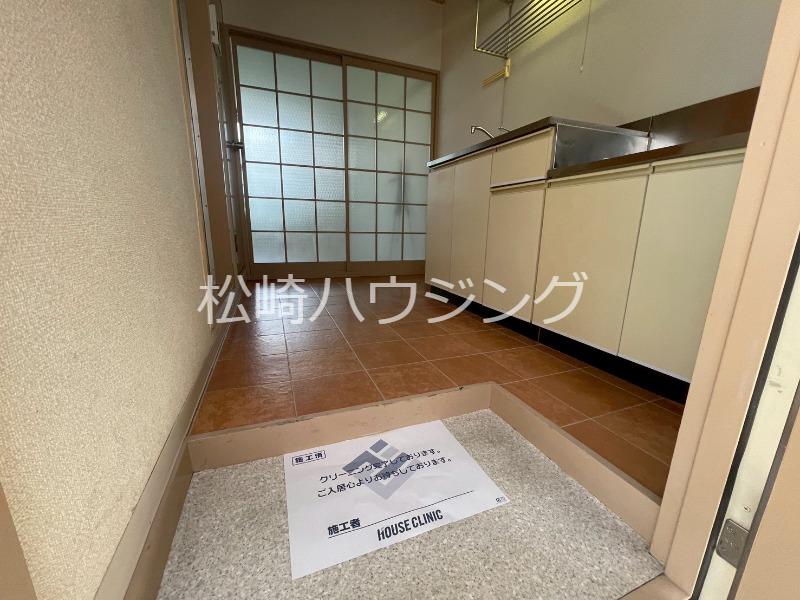 ホワイトヴィラ2階 玄関