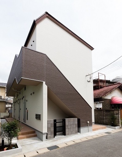 ＣＲＥＡの外観画像