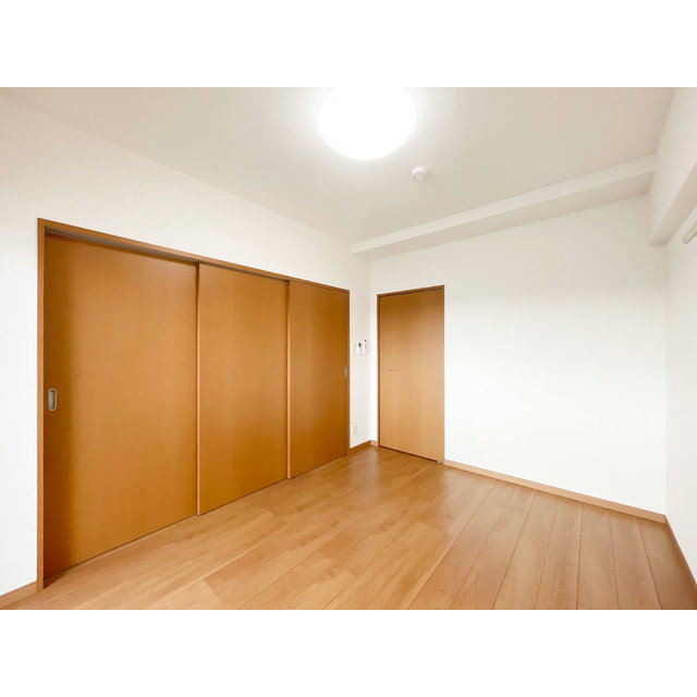 アーバハイツ六町環七北通り0504号室 リビング