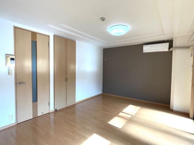 ディア・コート・ST リビング