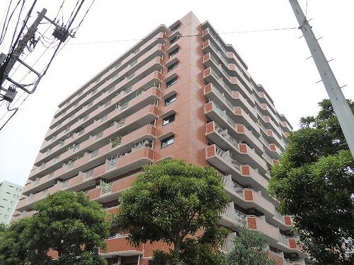 シャンボール三田 建物外観　※2022年6月撮影