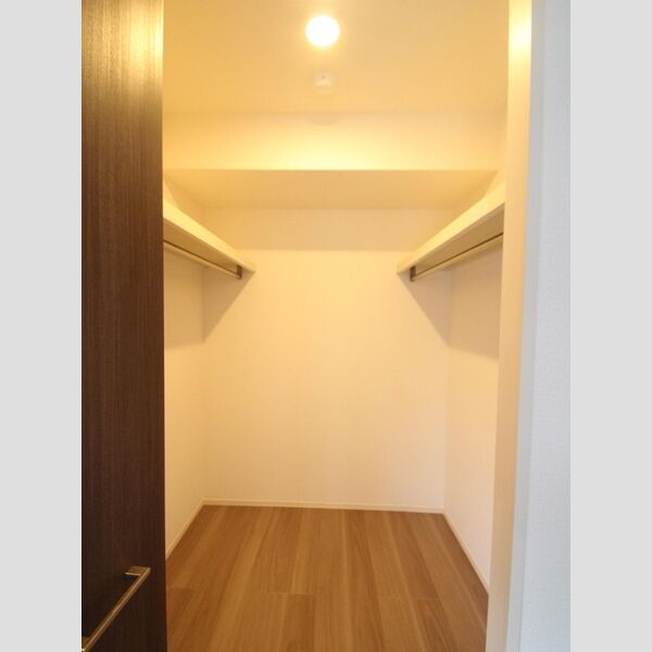 イーレクスN305号室 ウォークインクローゼット