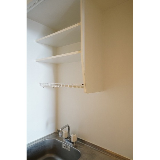 プリマヴェーラ問屋町0707号室 上収納