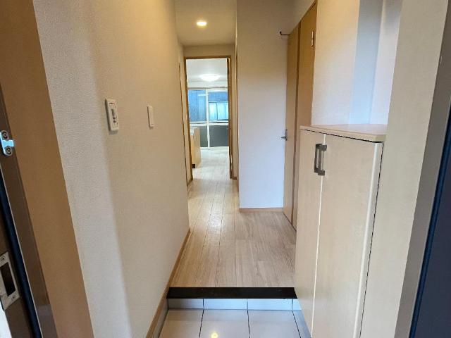 サンライズ戸田 玄関