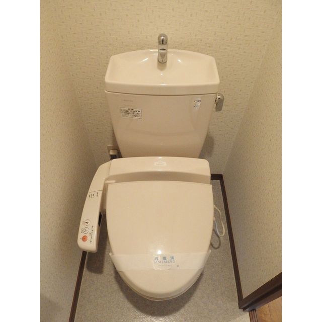 アンプルール フェール 四季 内観