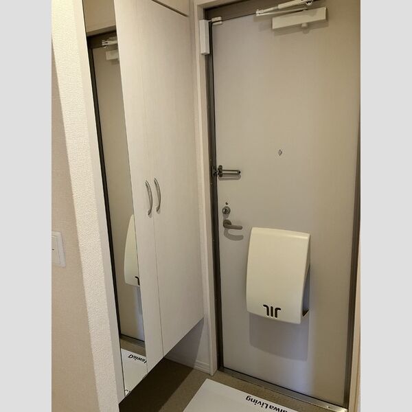 ジュネス湘南 玄関