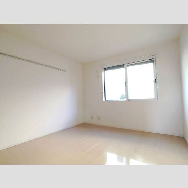 ヴェルドミール102号室 居室