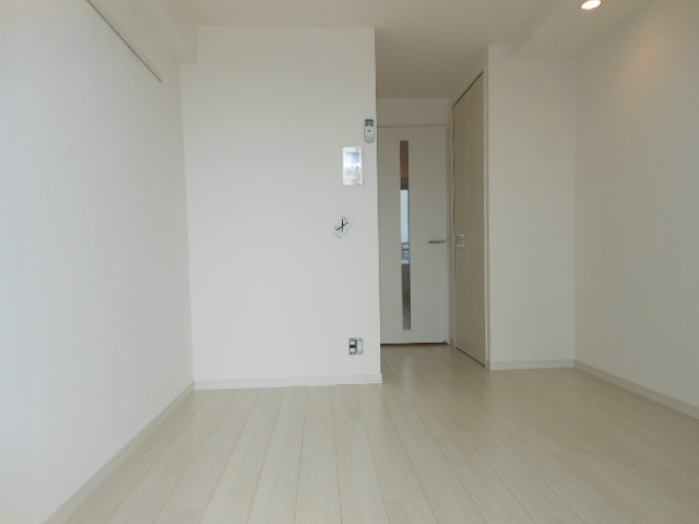 グランド・ガーラ代々木参宮橋6階 洋室