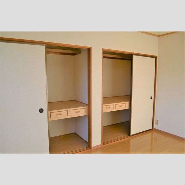 サニーハイツ不動台202号室 洋室②(別角度)