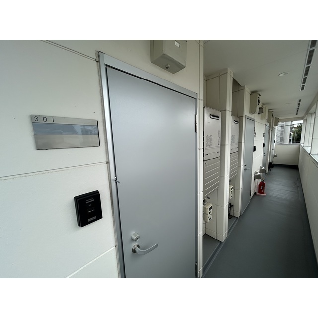 MQuarto江田301号室 玄関