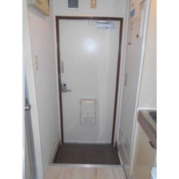 エクセル市川 玄関