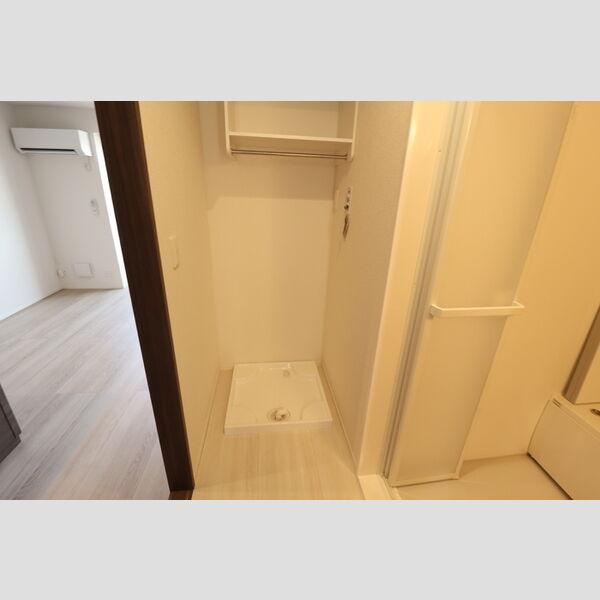 ベルク205号室 洗濯機置き場