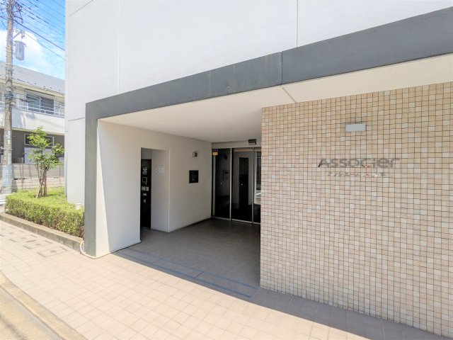 アソシエール高島平 エントランス