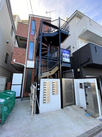 プレミアムベイルーム井土ヶ谷中町102号室 外観