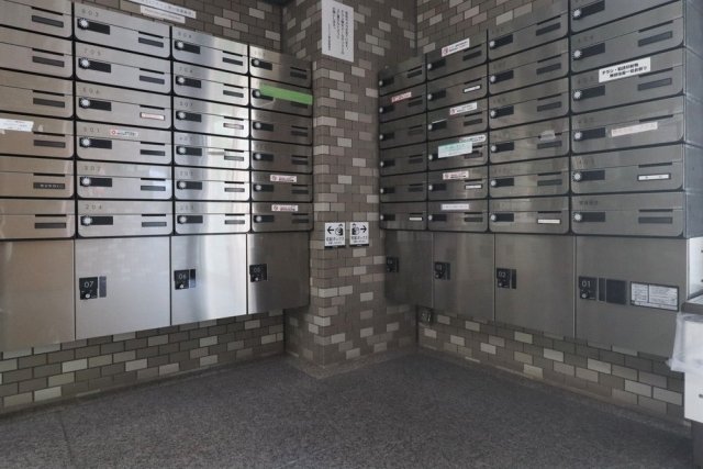 ヒルトップ横浜5階 宅配ボックス