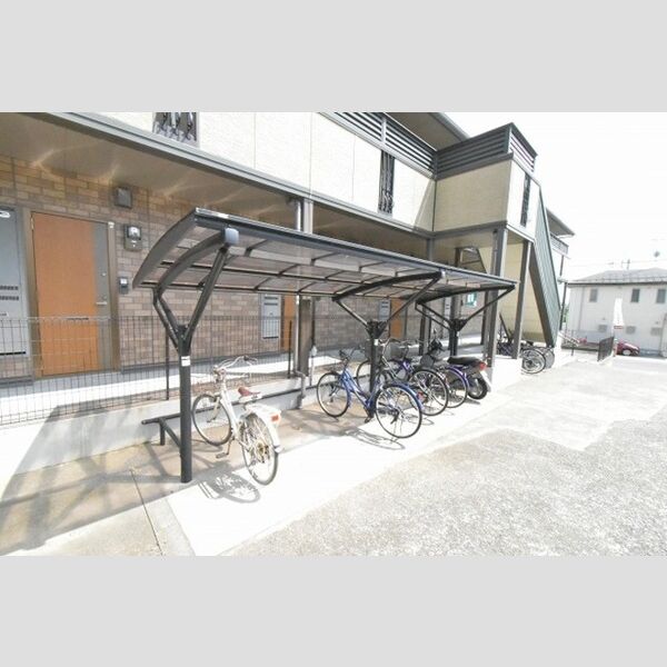 モンターニャ 駐輪場