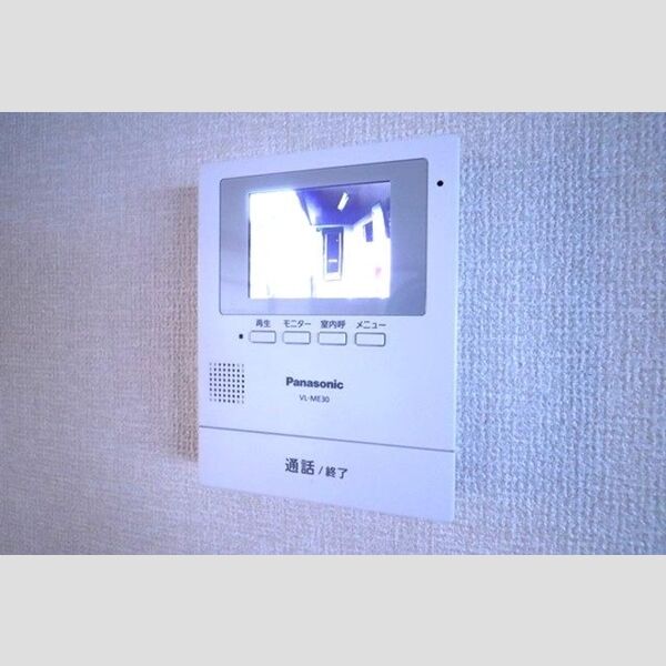 ニュー篠原ハイツ202号室 カメラ付インターフォン