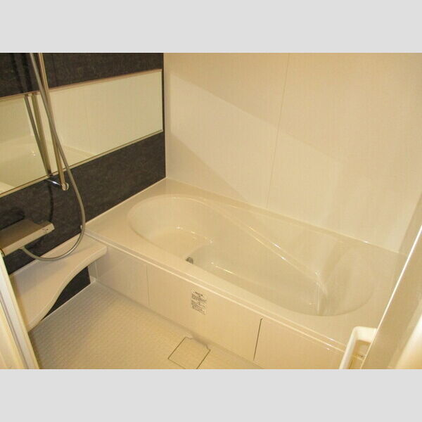 gloire(グロワール)(due・trois)　due(ドゥ) due102(浴室)