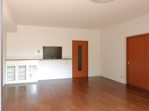 ライオンズマンション船橋飯山満台二番館 リビングダイニング　別角度