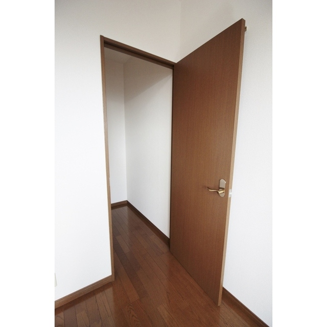 アンプルール フェール モンテ105号室 内観