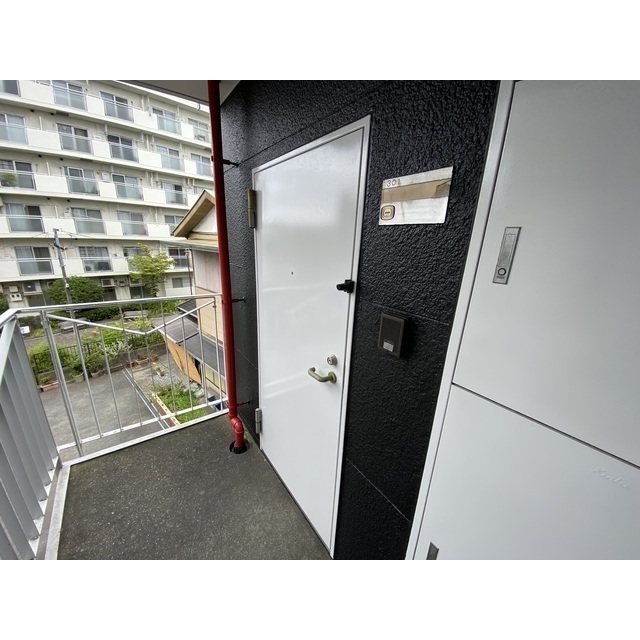 シーサイドコート金沢八景301号室 玄関