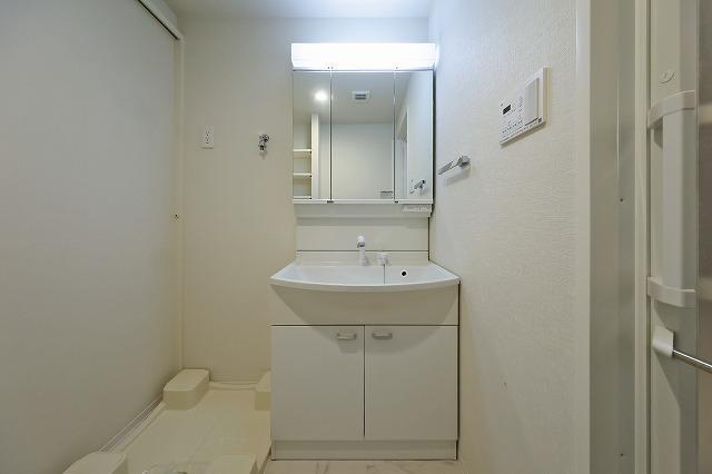 ・レオーネ南千住Ⅱ 洗面所