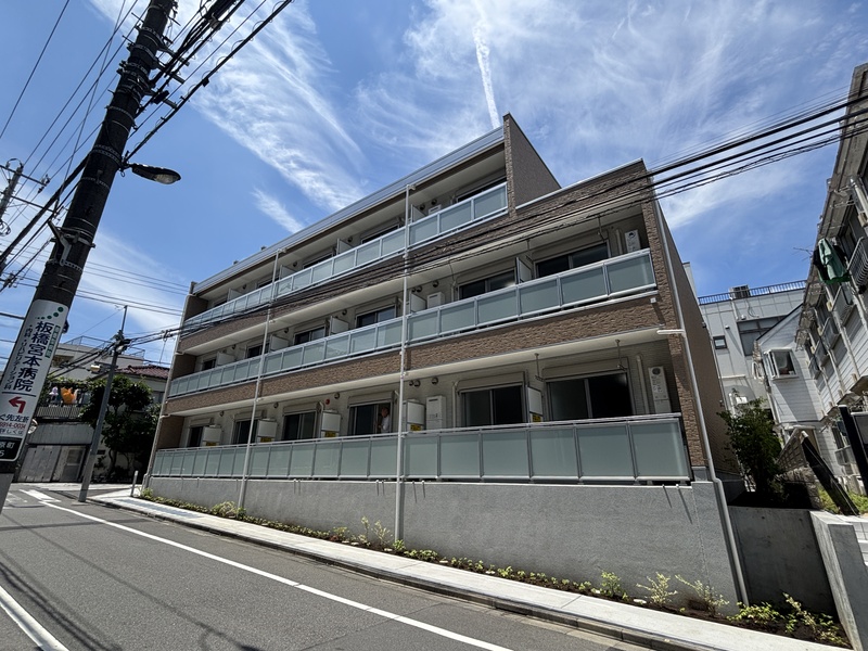 リブリ・ルービ館 外観