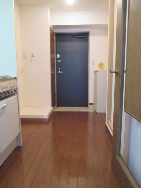 リヴェール湘南0703号室 玄関