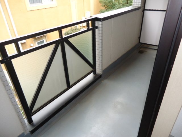 グリーンプレイス205号室 ベランダ