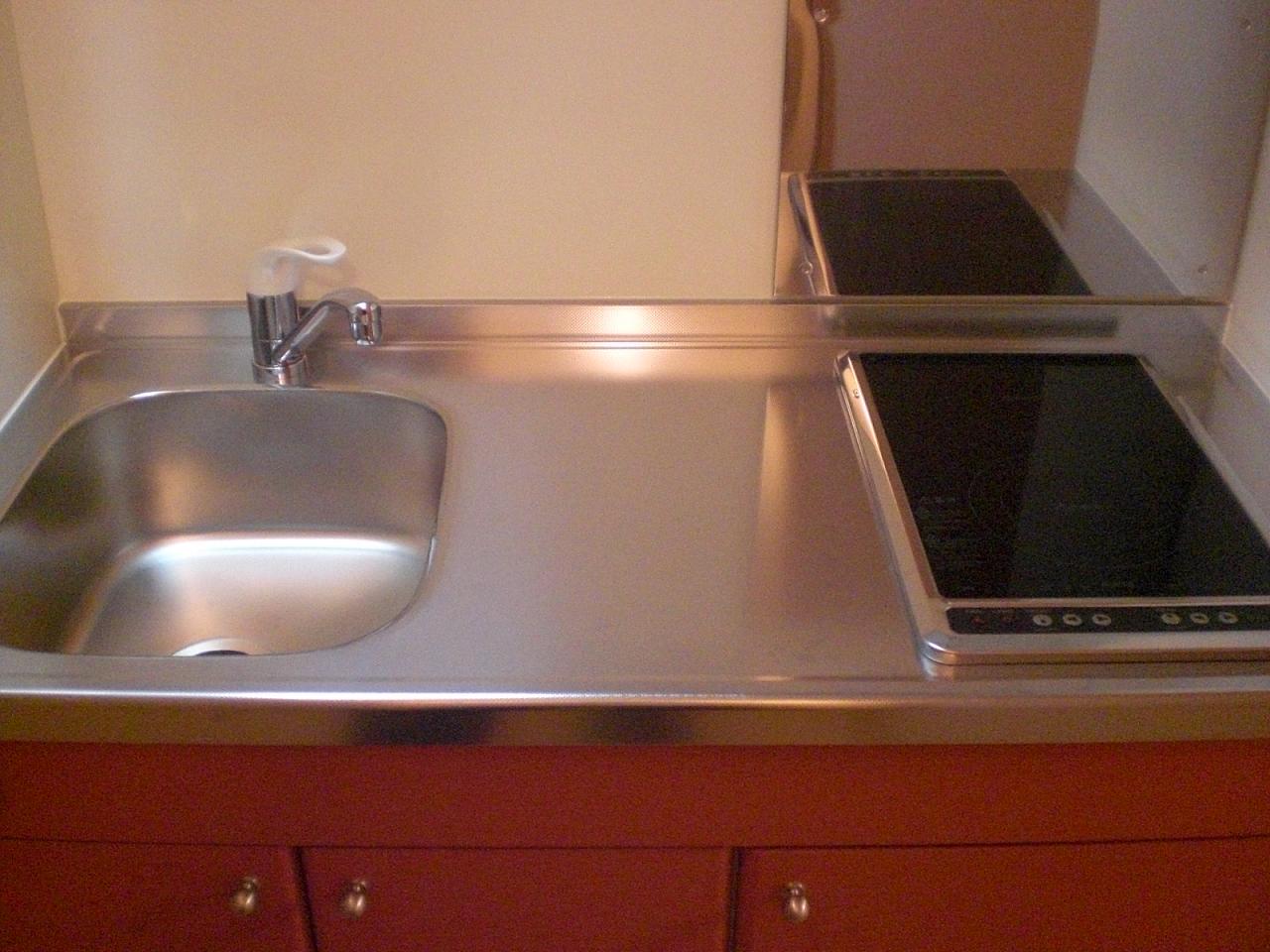 レオパレスカリン 備品は部屋毎に異なります。１Ｆのみフローリング