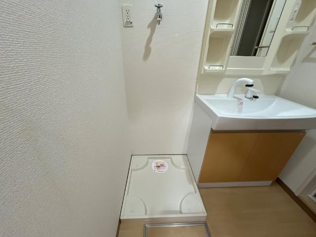 ＲＵＨＥ103号室 洗濯機置場