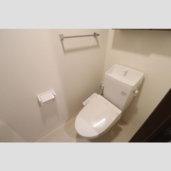 N・D-ROOM IIDACHOU　A棟107号室 温水洗浄暖房便座