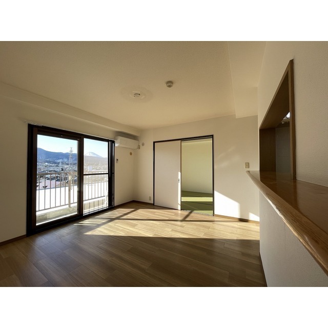 セジュールコート リビング