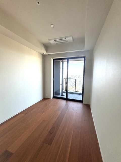 ＷＯＲＬＤ　ＴＯＷＥＲ　ＲＥＳＩＤＥＮＣＥ 洋室5帖　2025年12月撮影