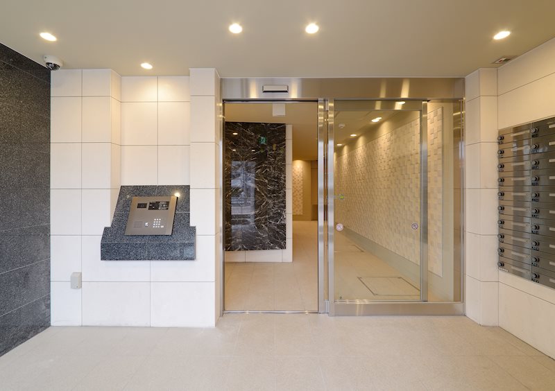 レジディア高円寺4階 エントランス