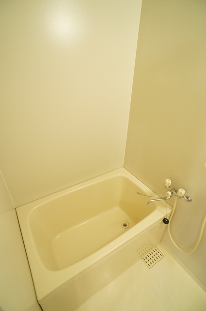 リヴェレント八千代0105号室 日々の暮らしに欠かせないお風呂です