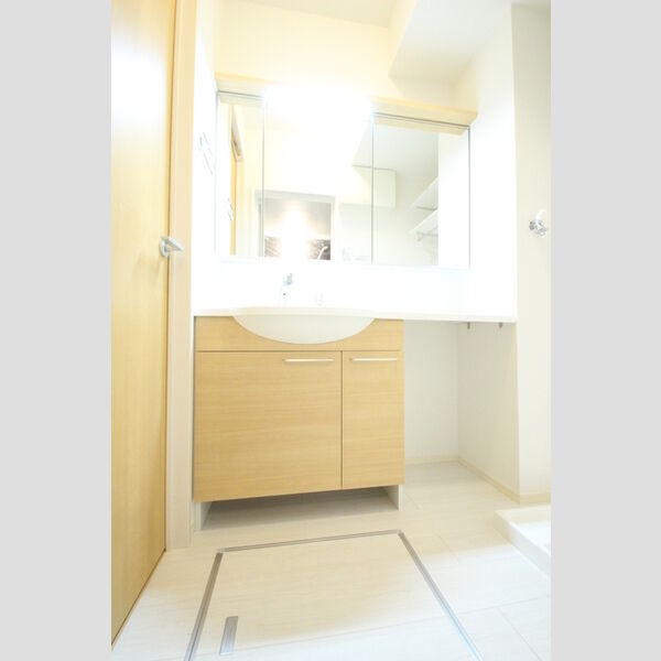 ノーブル・ルミナス笹塚102号室 102号室　洗面所