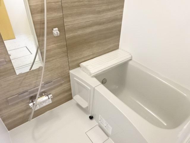 アイリスガーデンⅢ バス