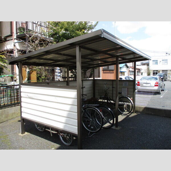 メゾンサンク 駐輪場