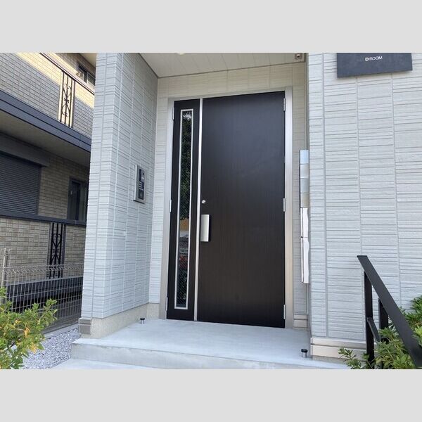 ポール・ヴェール103号室 エントランス