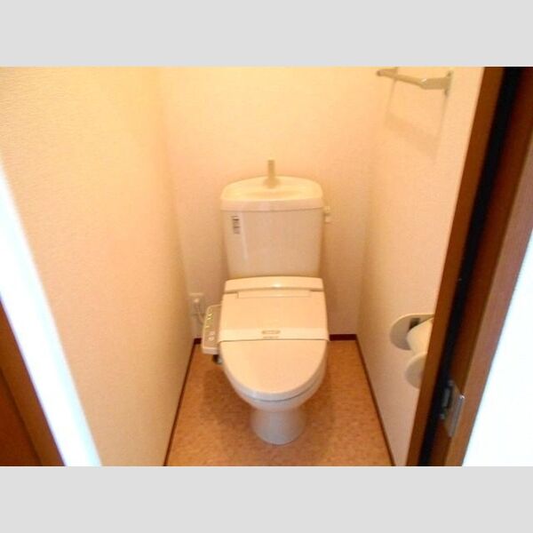 ラミアカーサお花茶屋205号室 温水洗浄暖房便座