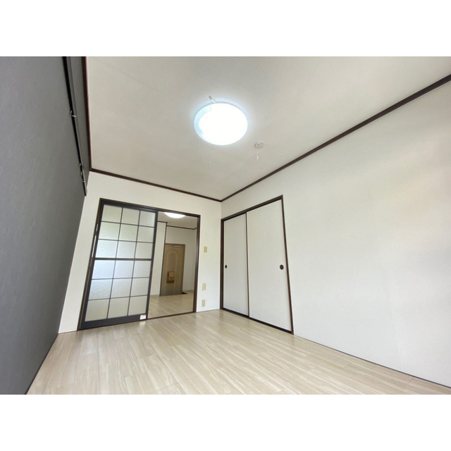 エルメゾン月見 リビング