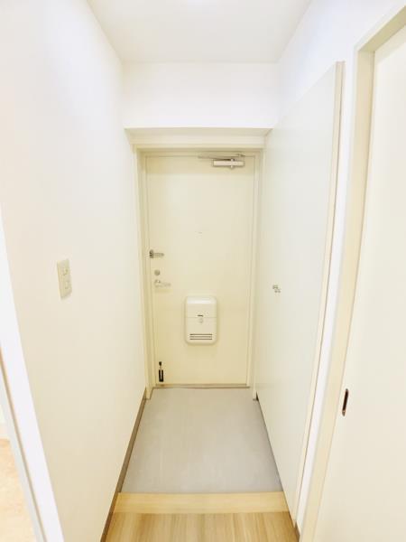 マノワール武蔵野4階 玄関