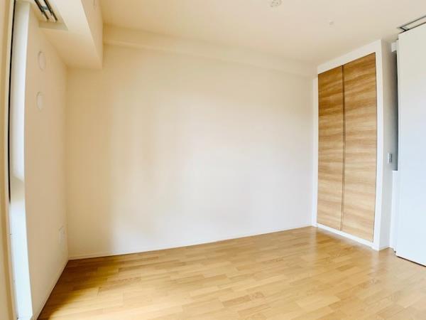 ＳＨＩＮＴＯ　ＣＩＴＹ　（Ｉ街区・ＩＩ街区） リビング
