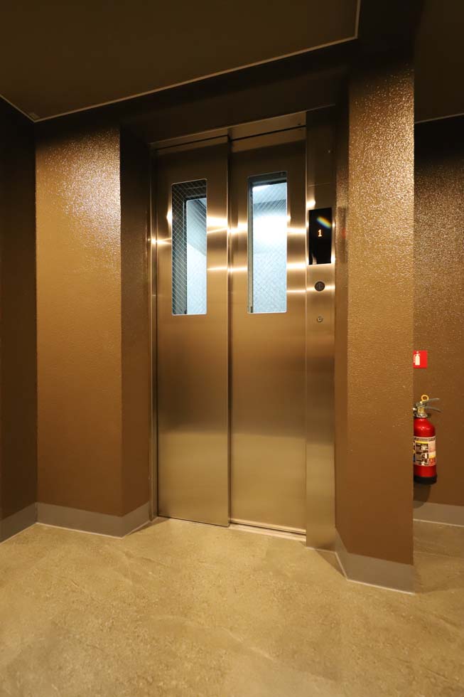 レンティーヴァ綾瀬3階 外観