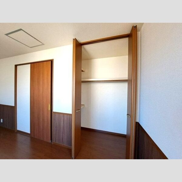 フリーデン・ハイム クローゼット