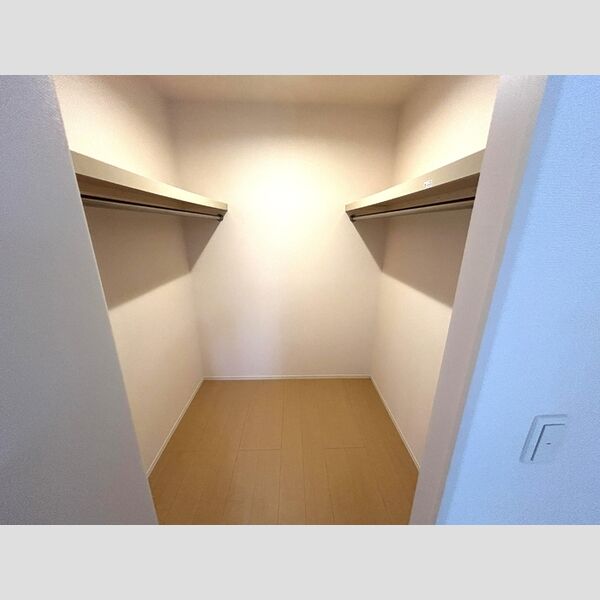 グランド リベルテ203号室 ウォークインクロゼット
