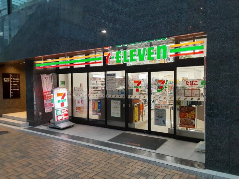 HW.HILLS(新川)1階 セブン-イレブン 中央区新川１永代通店