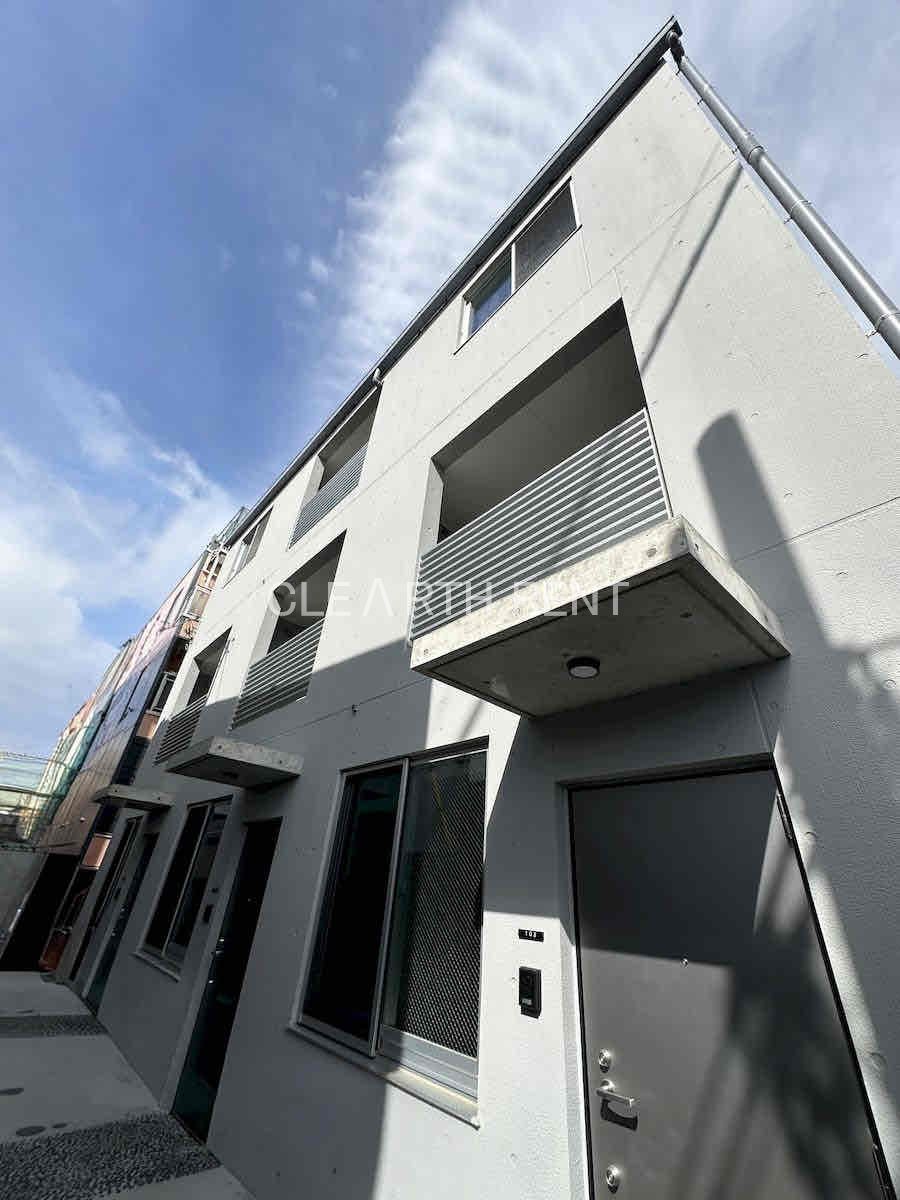 ルミナス池袋本町3階 一軒家の開放感とプライバシーをマンションの最上階でその手に