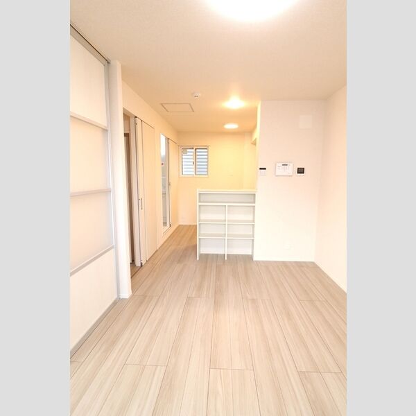 ハレカノア 対面キッチンと多目的棚